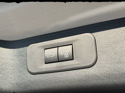 New 2026 Lexus TX 500h AWD image 29