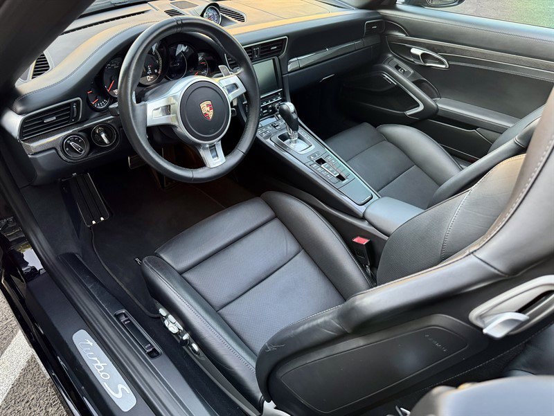 Used 2015 Porsche 911 Turbo S w/ High-end Infotainment Package AWD/4WD image 46