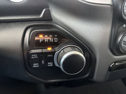 Used 2021 RAM 1500 Big Horn image 31