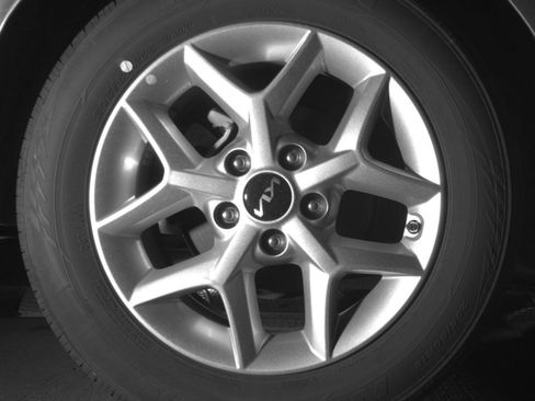 Used 2025 Kia Soul LX w/ LX Technology Package FWD image 18