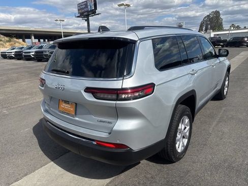 Certified 2022 Jeep Grand Cherokee L Limited AWD/4WD image 6