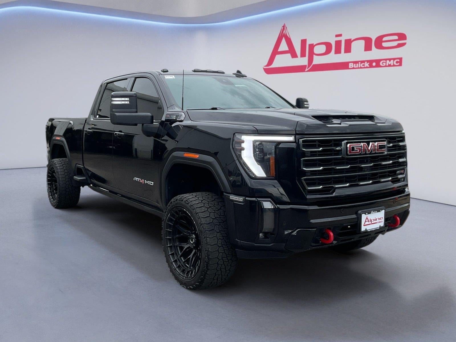 Used 2024 GMC Sierra 2500 AT4 w/ AT4 Premium Plus Package AWD/4WD image 7
