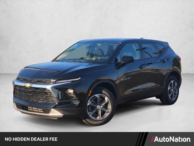 Used 2026 Chevrolet Blazer LT FWD image 1