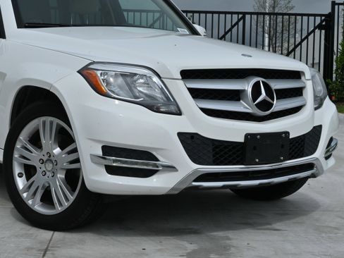Used 2015 Mercedes-Benz GLK 350 2WD image 36