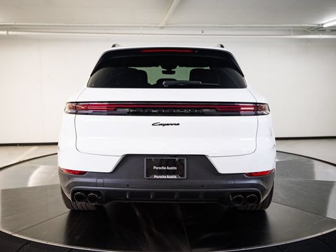 Used 2026 Porsche Cayenne E-Hybrid AWD/4WD image 5