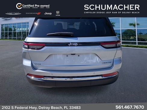 Certified 2024 Jeep Grand Cherokee Limited AWD/4WD image 6