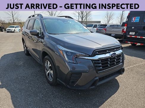 Used 2025 Subaru Ascent Premium image 1