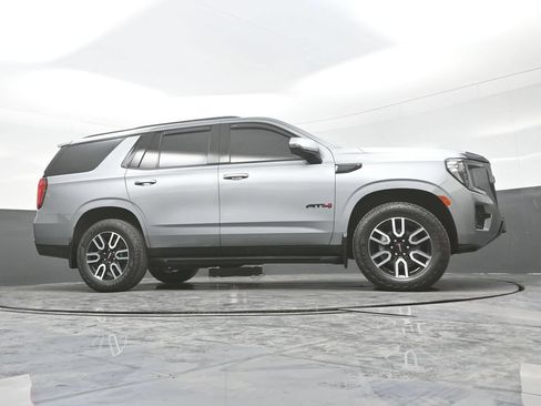 Used 2023 GMC Yukon AT4 AWD/4WD image 32
