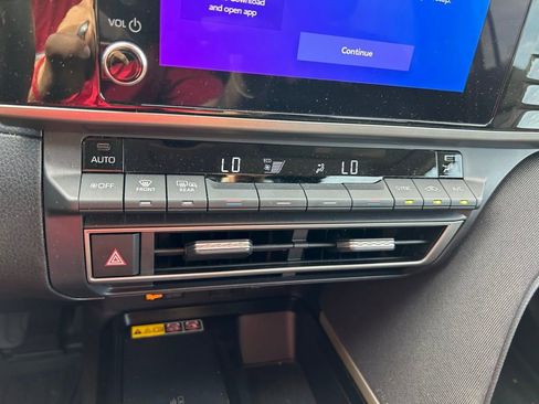 Certified 2025 Toyota Camry LE image 26