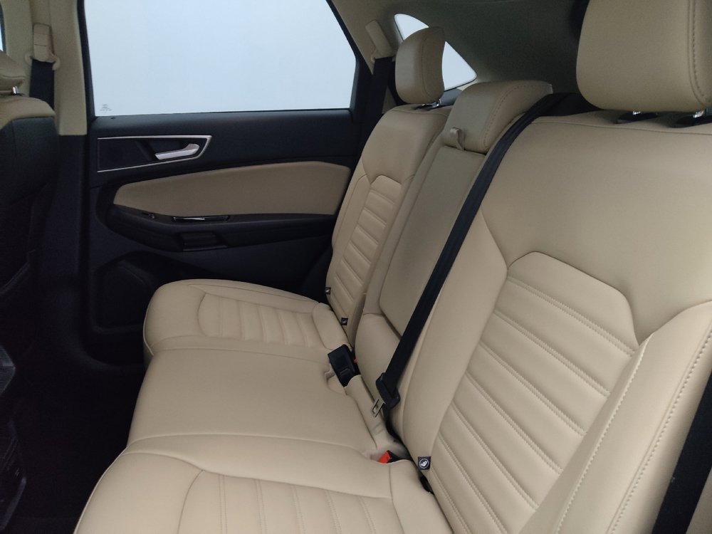 Used 2020 Ford Edge SEL w/ Convenience Package FWD image 18