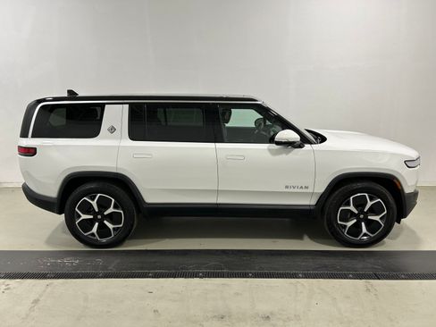 Used 2024 Rivian R1S Adventure AWD/4WD image 6