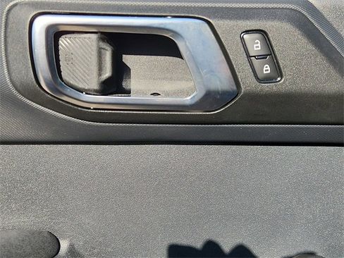 Used 2025 Ford Bronco Big Bend image 23