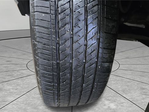 Used 2023 Subaru Forester Premium image 32