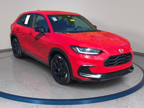 Used 2025 Honda HR-V Sport image 3