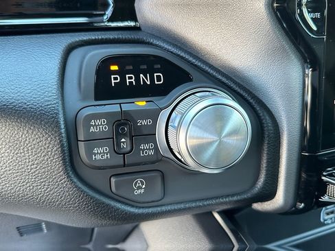New 2026 RAM 1500 Laramie AWD/4WD image 28