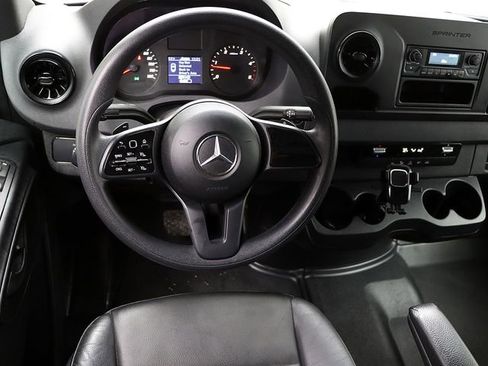 Used 2020 Mercedes-Benz Sprinter 2500 image 11