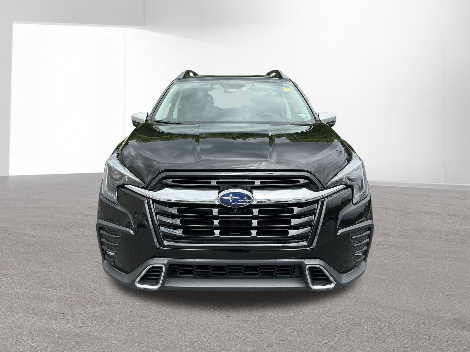 Used 2023 Subaru Ascent Touring AWD/4WD image 8