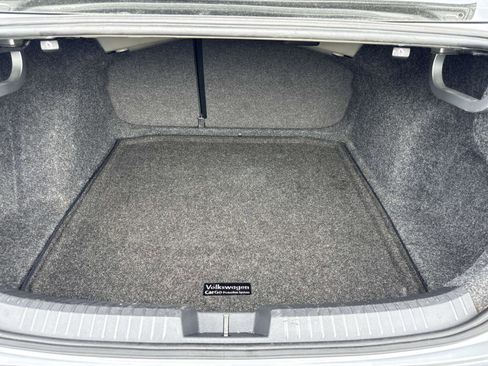 Used 2020 Volkswagen Jetta R-Line image 11