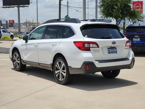 Used 2019 Subaru Outback 2.5i Limited AWD/4WD image 5