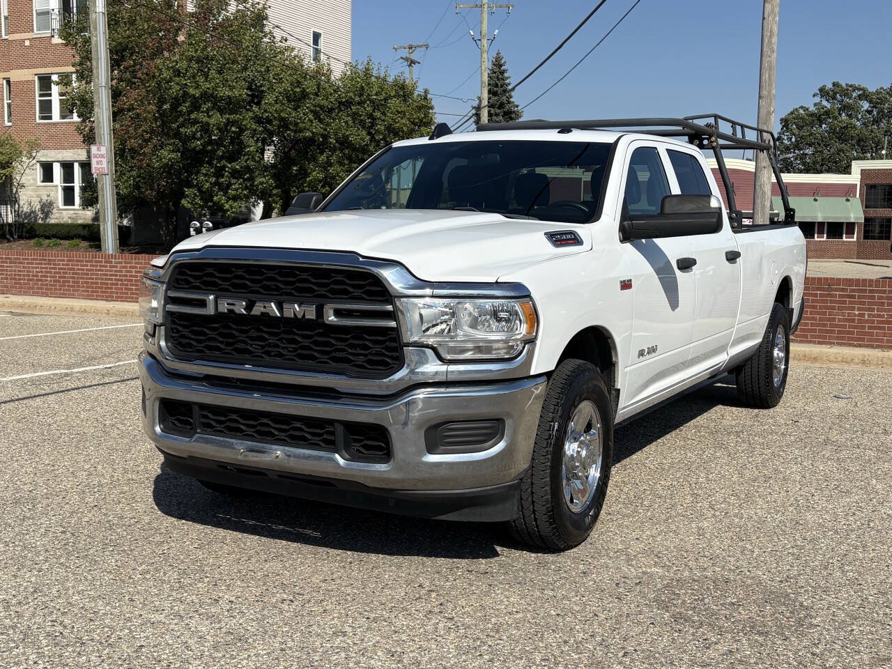 Used 2022 RAM 2500 Tradesman w/ Chrome Appearance Group RWD image 2
