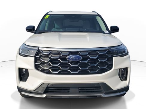 Used 2025 Ford Explorer Platinum w/ Ultimate Package image 2