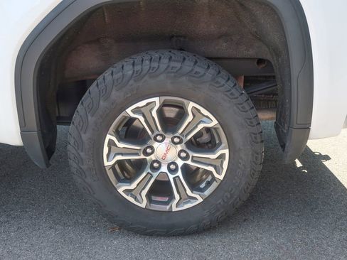 Used 2020 GMC Sierra 1500 SLE w/ SLE Convenience Package AWD/4WD image 17