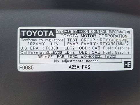 Used 2024 Toyota RAV4 XSE w/ Weather Package AWD/4WD image 19