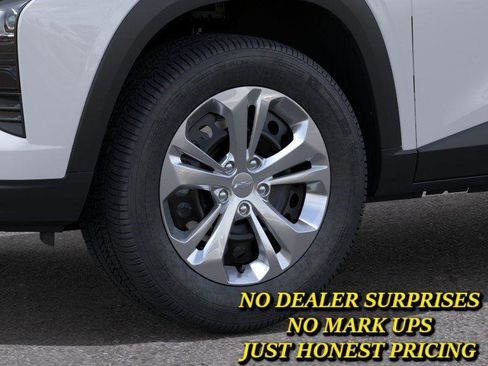 New 2026 Chevrolet Trax LS FWD image 9