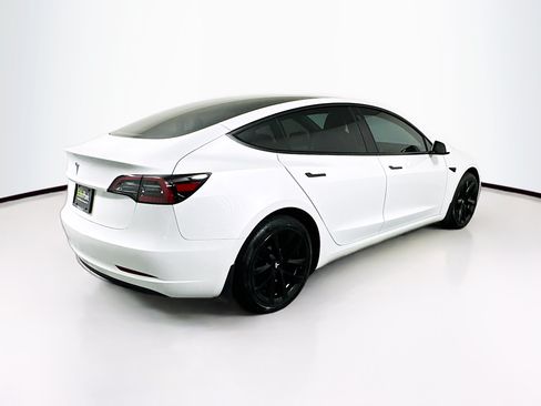 Used 2023 Tesla Model 3 Standard Range RWD image 9