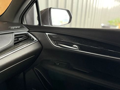 Used 2022 Cadillac XT5 Premium Luxury image 37