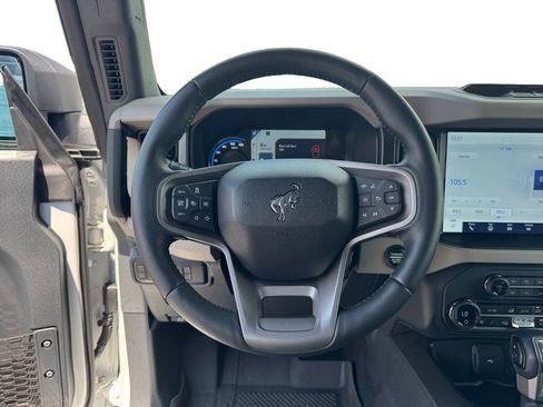 Certified 2023 Ford Bronco Wildtrak image 12