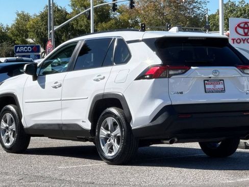 Certified 2025 Toyota RAV4 XLE AWD/4WD image 5