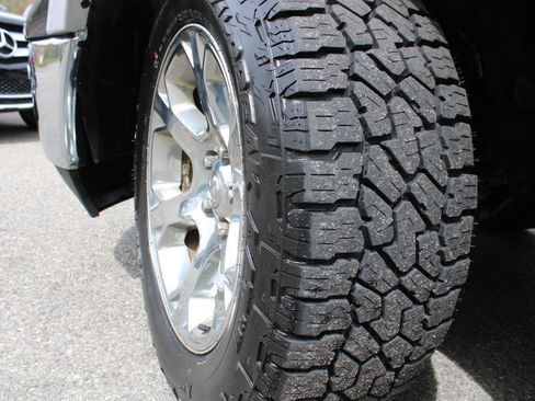 Used 2016 RAM 1500 Laramie w/ Convenience Group AWD/4WD image 19