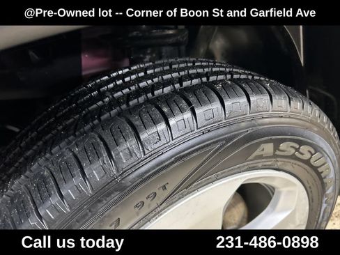 Used 2021 Jeep Compass Latitude w/ Convenience Group AWD/4WD image 12
