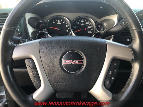 Used 2011 GMC Sierra 1500 SLE w/ Power Tech Package AWD/4WD image 14