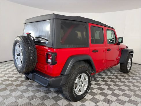 Used 2019 Jeep Wrangler Unlimited Sport S AWD/4WD image 7
