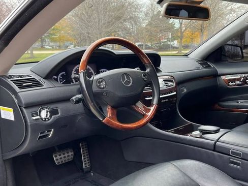 Used 2010 Mercedes-Benz CL 550 4MATIC image 41