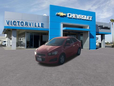 Used 2015 Chevrolet Sonic LT image 9