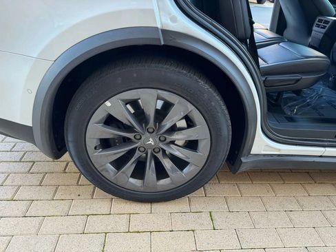 Used 2018 Tesla Model X 75D AWD/4WD image 46