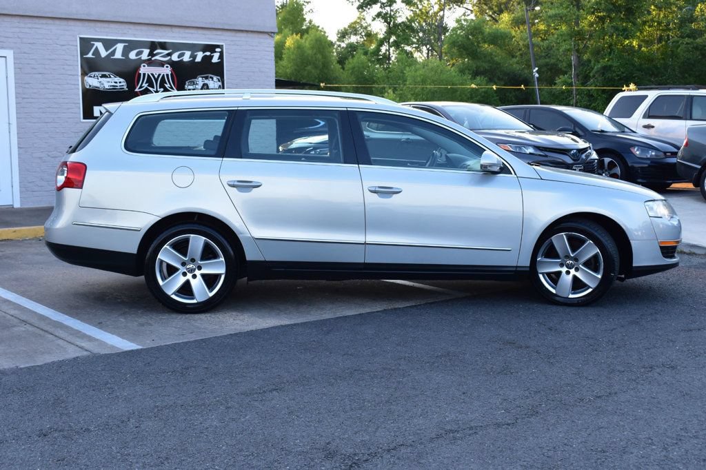 Used 2009 Volkswagen Passat Komfort FWD image 4