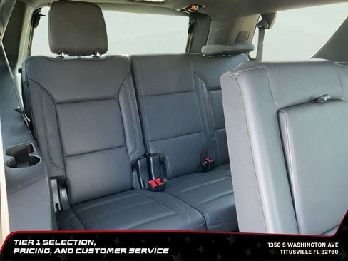Used 2025 Chevrolet Tahoe LT AWD/4WD image 15