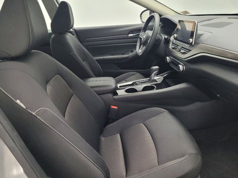 Used 2024 Nissan Altima 2.5 SV image 21