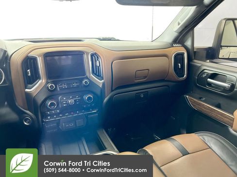 Used 2020 Chevrolet Silverado 3500 High Country w/ Z71 Off-Road Package image 27