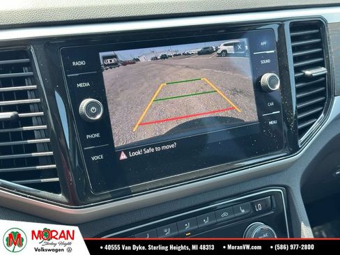 Certified 2023 Volkswagen Atlas SE w/ Panoramic Sunroof Package AWD/4WD image 28