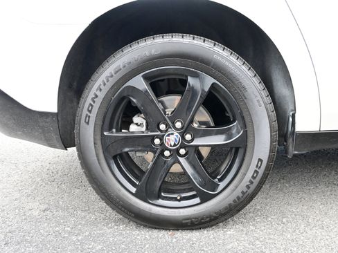 Used 2023 Buick Enclave Essence w/ Experience Buick Package image 9