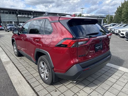 Used 2023 Toyota RAV4 XLE w/ Convenience Package AWD/4WD image 7