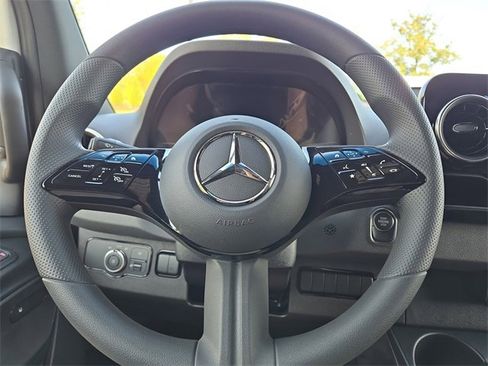 New 2026 Mercedes-Benz Sprinter 2500 image 17