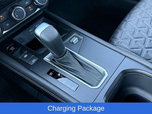 Used 2025 Nissan Kicks SV w/ Illumination Package AWD/4WD image 21