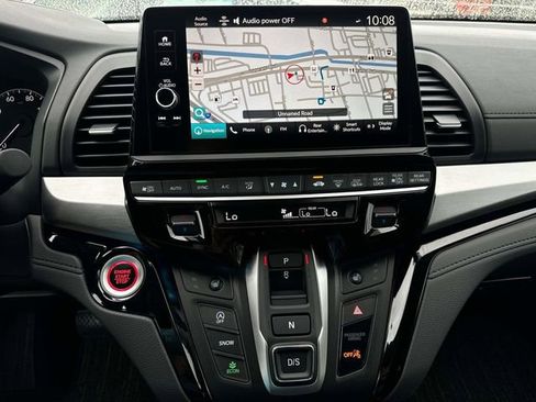New 2026 Honda Odyssey Touring image 7