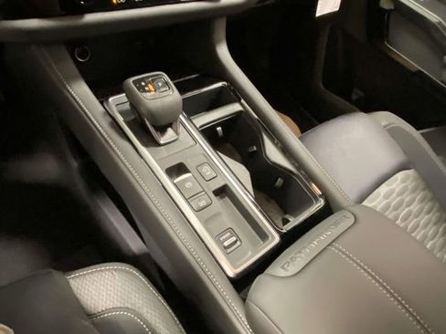 New 2026 Nissan Pathfinder SV image 16